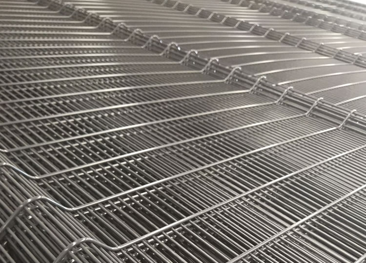 Hot dipped galvanized 358 mesh panels