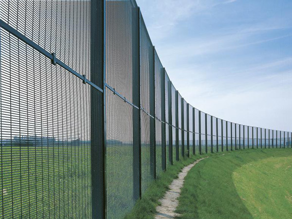 358 Prison Mesh Fencing,Anti Cut ,Anti Climb ,12mm x 75mm mesh opening ,Available Any Color 1