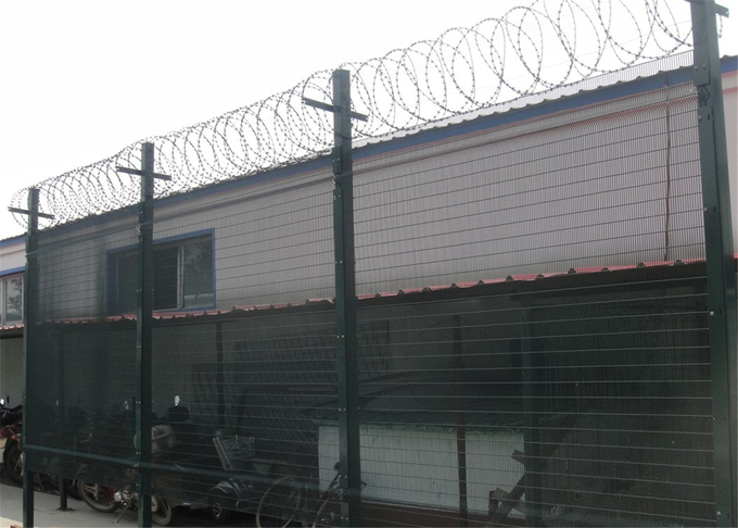 Clearvu Security Fencing Panels Height2100mm*Width2515mm Mesh 12.7mm*76.2mm*3.5mm diameter Pr-galvanized Powder Coated 1